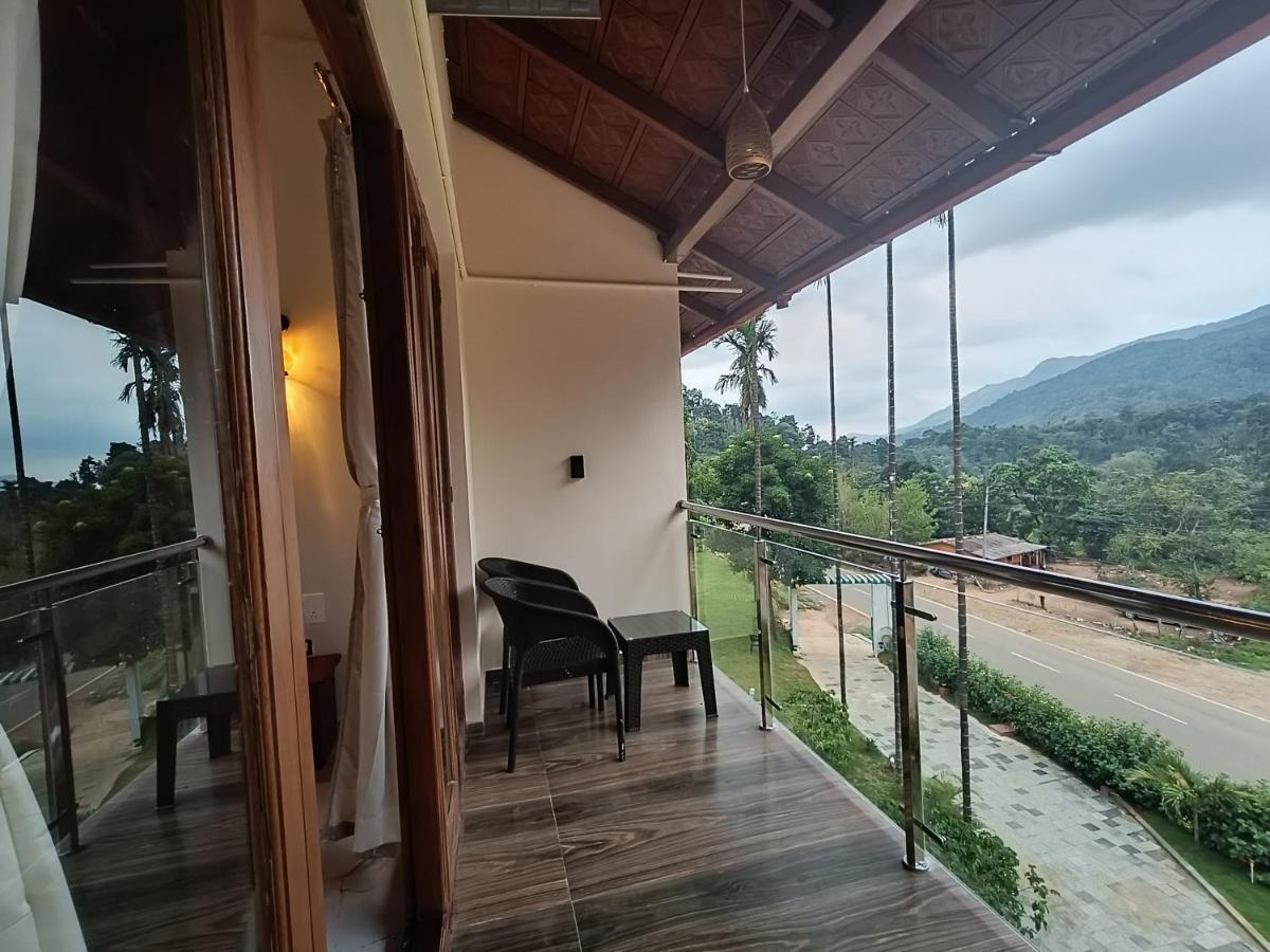 Hill Crest Resort - Coorg Madikeri Exteriör bild