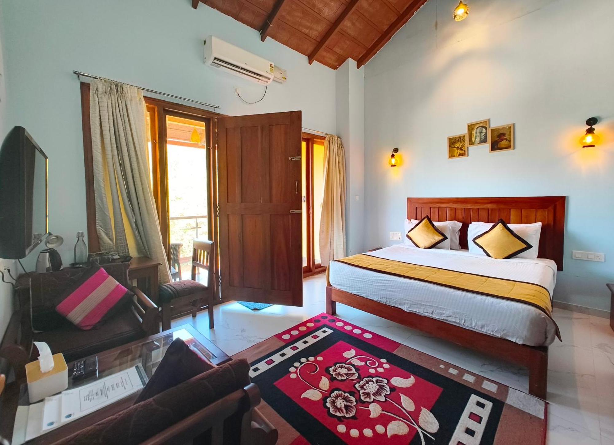 Hill Crest Resort - Coorg Madikeri Exteriör bild